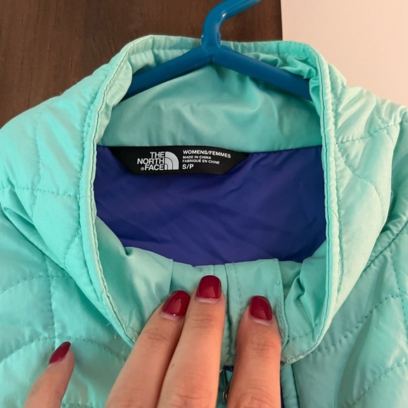 North Face Jacket - Picture 3 of 6